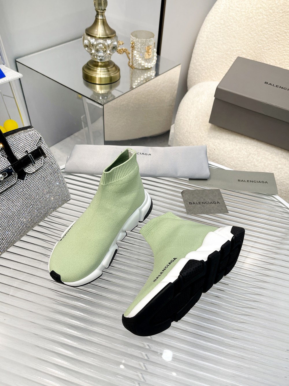 Children's shoes child